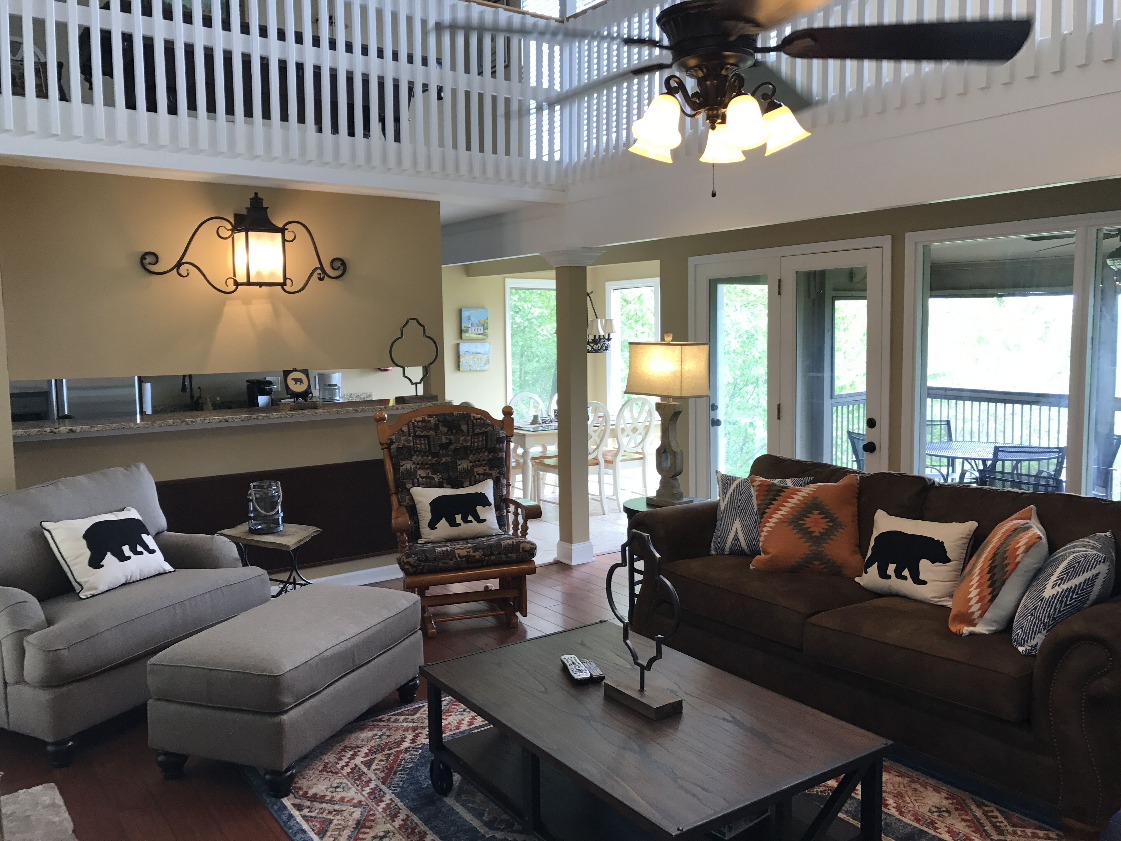 Spectacular View Overlooking Downtown Gatlinburg And The Smokies! Wifi, Fplc - Gatlinburg, TN