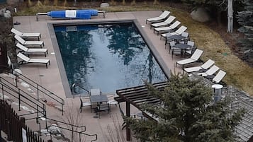 Beheizter Pool