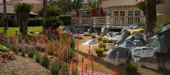 "Oasis Mountain View Villa" - 2 Master Suites / 2. 5 Bath-FREE INTERNET, 8 POOLS / SPA