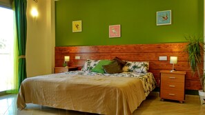 5 soverom, strykejern/-brett, wi-fi (inkludert) og sengetøy