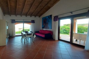 TV, DVD player - Exclusive Iris villa with garden and private pool, 6 p.l. (Stintino)