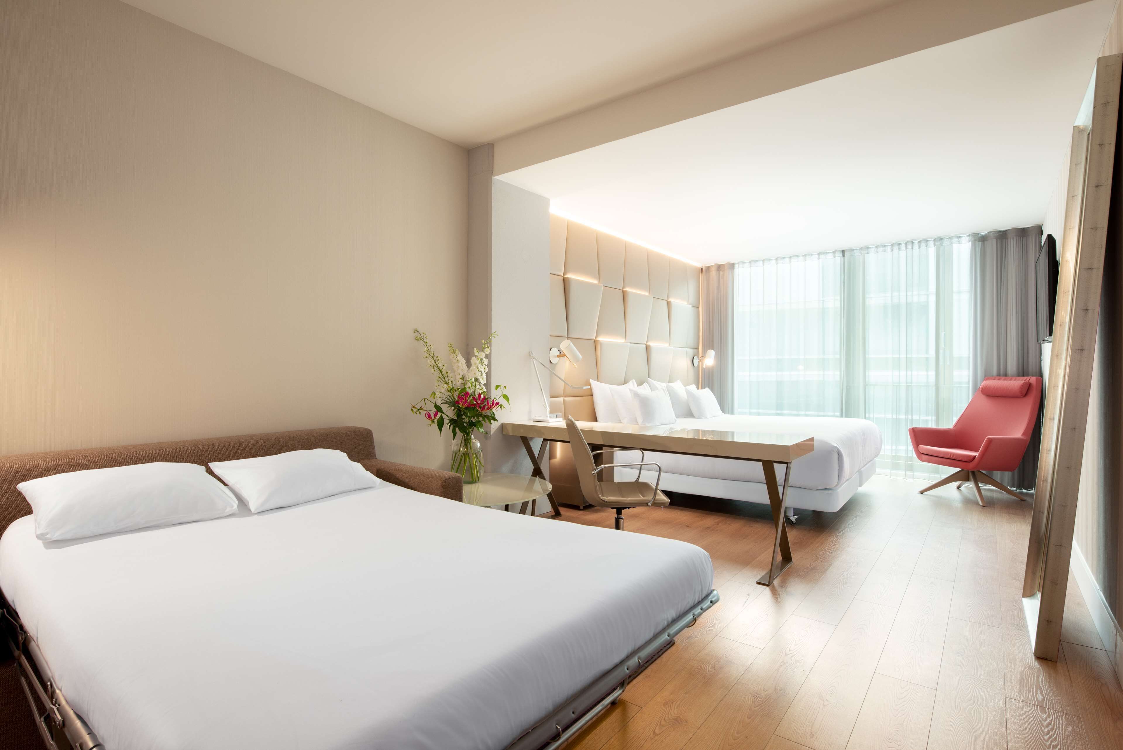 1 bedroom, premium bedding, minibar, in-room safe