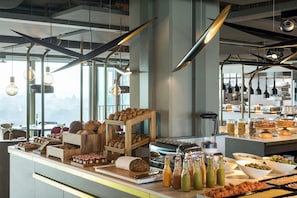 Daily buffet breakfast for a fee