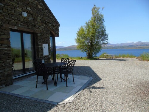Cottage with outstanding views over Kenmare Bay