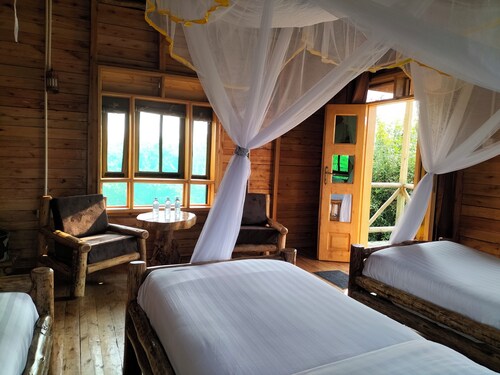 Engiri Game Lodge and Campsite