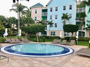Outdoor pool - HARBORSIDE AT ATLANTIS -ONE BEDROOM- ATLANTIS RESORT ACCESS (Nassau)