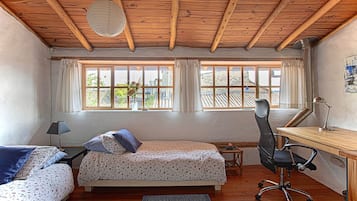1 bedroom, in-room safe, desk, iron/ironing board