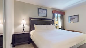 3 chambres, fer et planche à repasser, lit parapluie, Wi-Fi gratuit