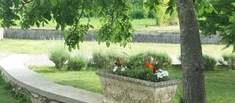 Occitanie, near Albi, in a former agricultural estate, with swimming pool