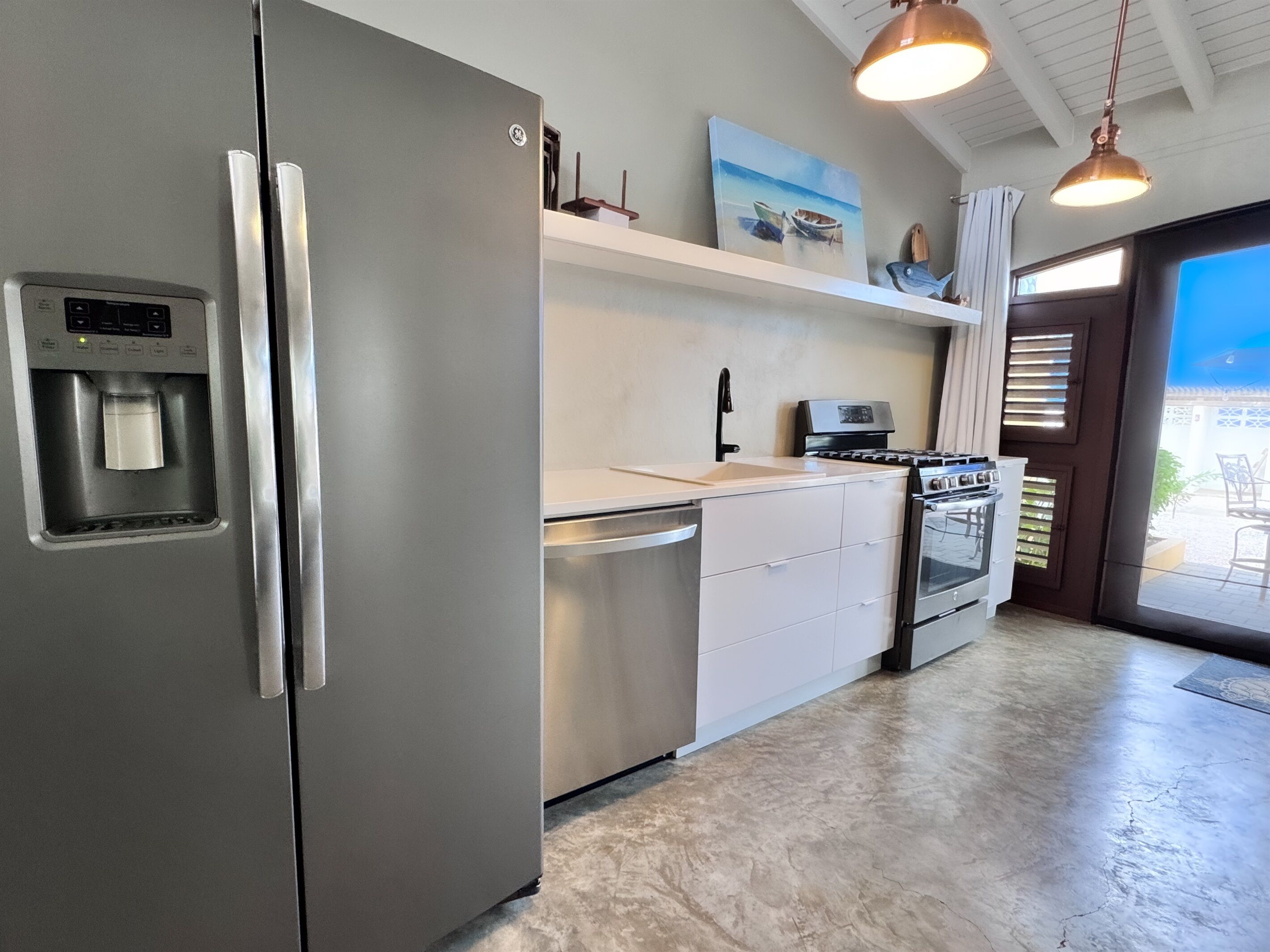 Refrigerador, horno, parrilla de estufa y lavavajillas 