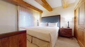 2 bedrooms, iron/ironing board, travel cot, free WiFi