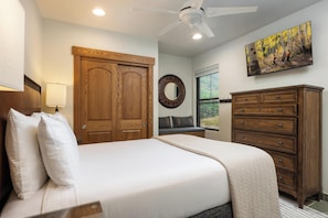 3 bedrooms, iron/ironing board, travel cot, free WiFi - Landmark 212 - 3 Bedroom Diamond (Vail)