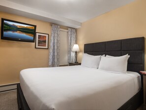 1 bedroom, iron/ironing board, travel cot, free WiFi