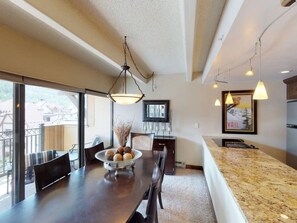 Dining - Landmark 304 - 2 Bedroom Platinum (Vail)