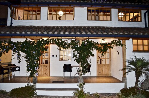 Suite Sol with beautiful gardens In Historical Quito