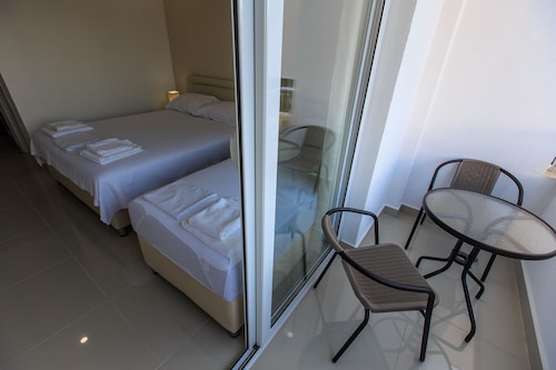 Hotel Scandinavian Home Of Ulcinj