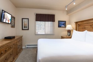 2 bedrooms, iron/ironing board, travel crib, free WiFi - Vantage Point 102 - 2 Bedroom Gold (Vail)
