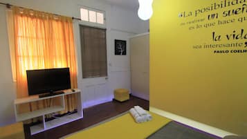 Double plus a single with Private Bathroom(HAB1) | Iron/ironing board, free WiFi