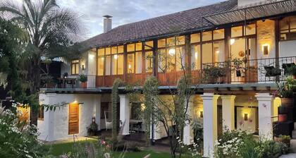 Cosy maisonette in a beautiful garden - historic ambience and modern comfort
