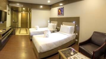 华丽客房, 城市景观 | 1 多间卧室、迷你吧、客房内保险箱、办公桌