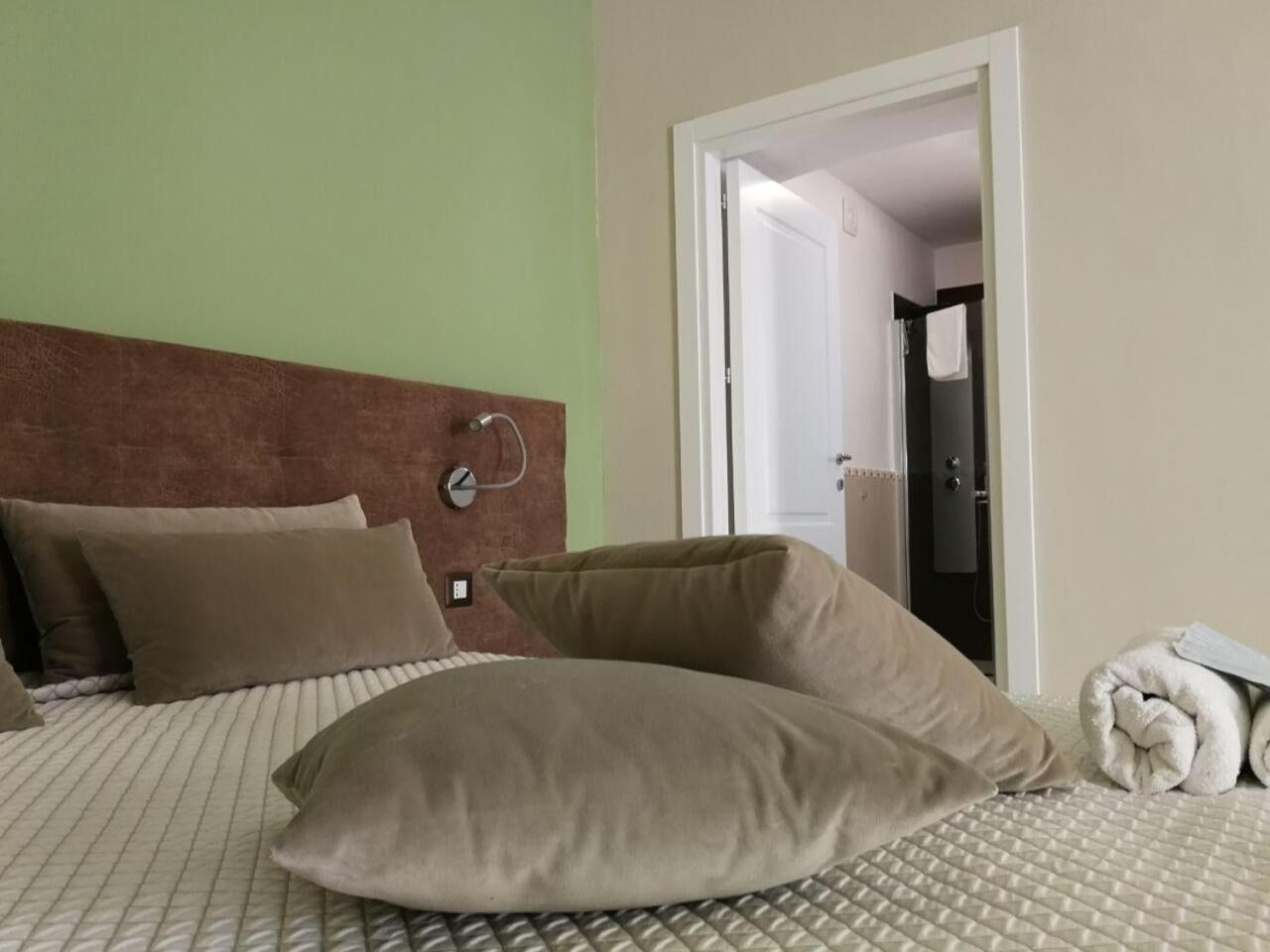 Premium bedding, down comforters, desk, blackout drapes