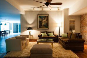 Sala de estar en el lobby