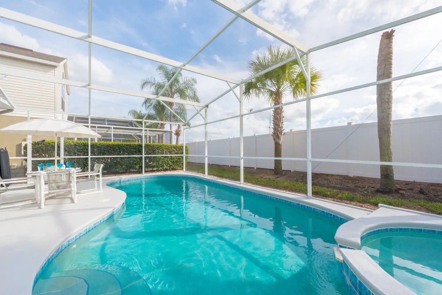 Just 3 miles from Walt Disney! Best value for your money!