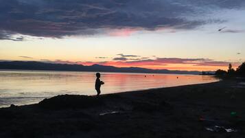 靠近海滩