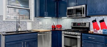 Tilava 4500 sqft Ten6Teen Mansion lÀhellÀ Plaza