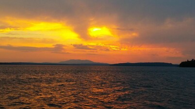 Campamentos del lago Brassua en Rockwood, Maine (alces)