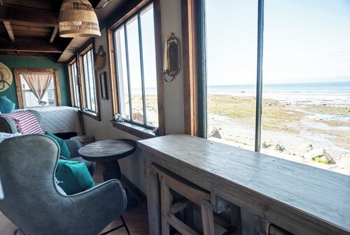 Halibut Hole Olympic Beach Cabin on the Strait of Juan De Fuca
