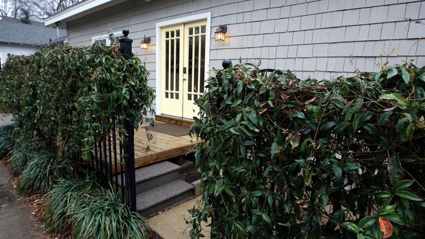 Unclassified image, 1 of 20, button - Historic Cottage Yellow Door in Midtown  (Memphis)