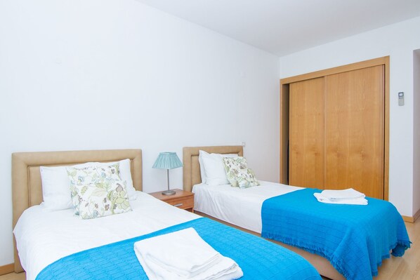 2 Schlafzimmer, Bügeleisen/Bügelbrett, Reisekinderbett, kostenloses WLAN