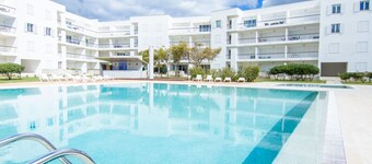 Luxury Apartment with pool on Marina De Lagos 