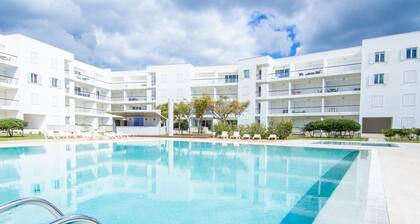 Luxury Apartment with pool on Marina De Lagos