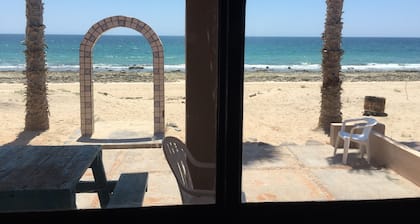 *** FRENTE AL MAR *** Casa Chapman, Las Conchas, Capacidad 14, $ 215 / Nt.