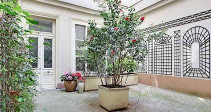 Luxurious & top located apartment - Integrated A/C