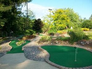 Property grounds - Adorable Condo Close To Ski Hills At Peak N Peek Resort Recently Renovated (Clymer)