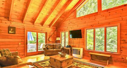 Timber Hollow:2 master suites on a bison ranch!