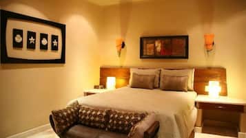 1 bedroom, in-room safe, iron/ironing board, WiFi