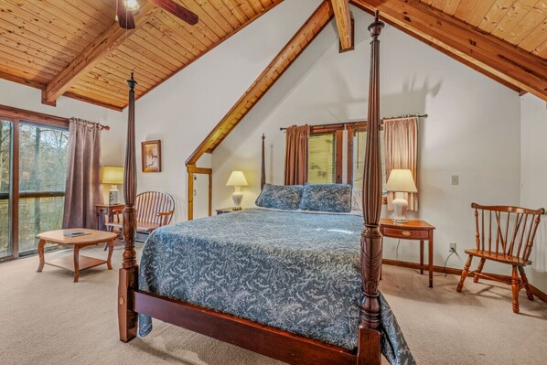 3 chambres, bureau, accès au Wi-Fi (inclus), literie fournie