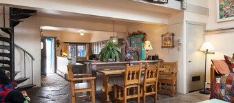 Spacious, Sunlit Adobe Casita #8 / B&B in the Heart of Historic Taos!