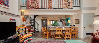 Spacious, Sunlit Adobe Casita #8 / B&B in the Heart of Historic Taos!