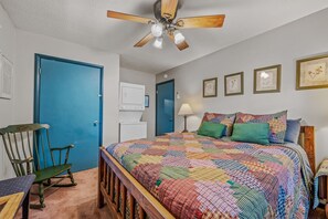 3 slaapkamers, een bureau, gratis wifi, beddengoed