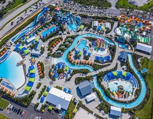 2-306 Lake View Condo, joka sijaitsee uima-altaan ja klubitalon läheisyydessä Disney Worldin lähellä