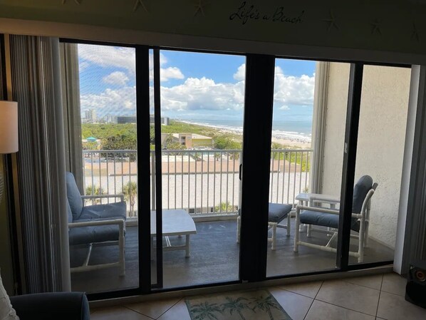 Interior - Remodeled! Granite! Sandcastles 2 BR Direct Space Coast OCEANVIEW 704! (Cocoa Beach)