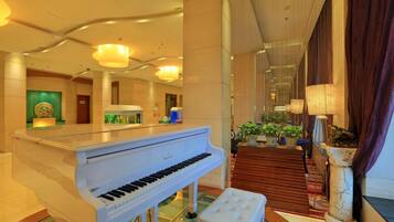 تفاصيل الفندق من الداخل