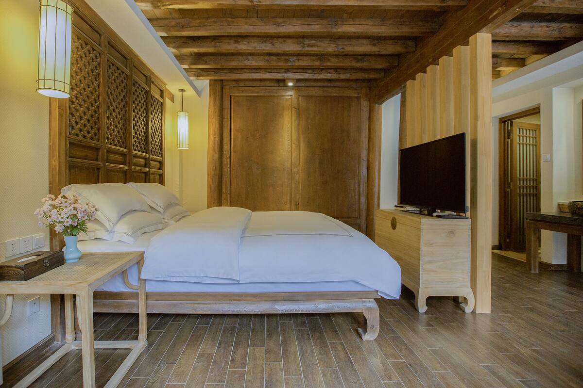 Garden View Room (1st Floor) | Desk, blackout drapes, soundproofing, free WiFi