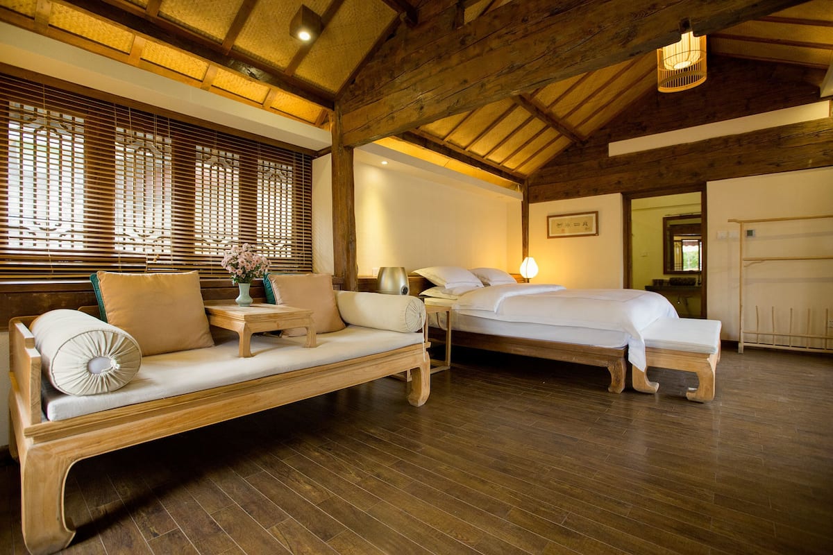 Deluxe Room with Bathtub and Balcony | Room amenity