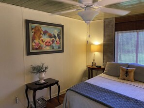 3 bedrooms, memory foam beds, desk, iron/ironing board